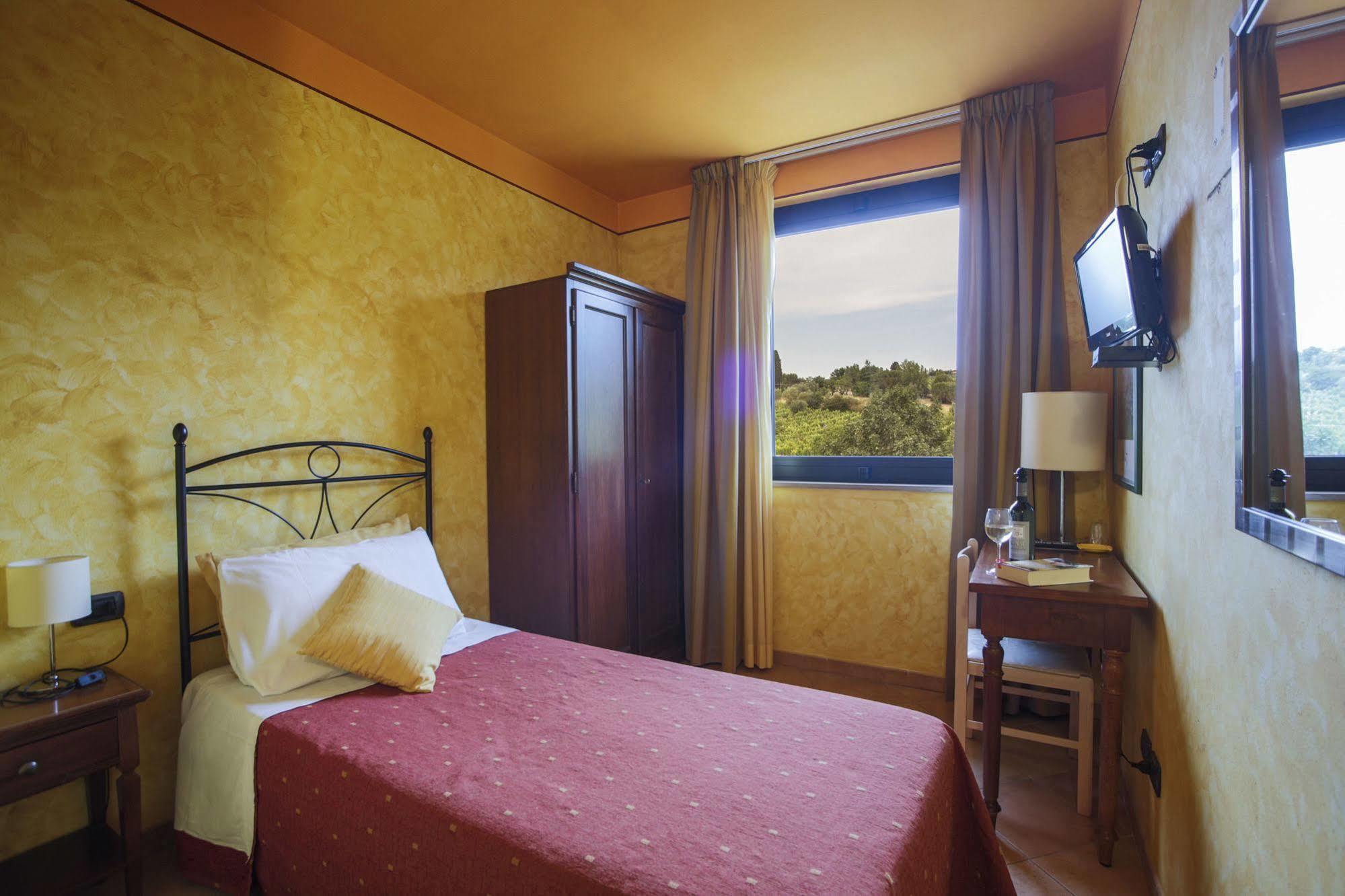 L'Antica Sosta Hotel Castelfiorentino Exterior photo